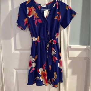 Juniors XS Wrap style dress NWT